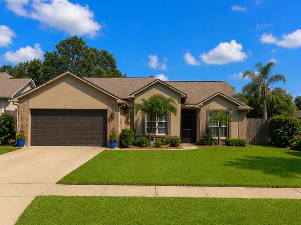 915 Yorktowne Dr, Rockledge, FL 32955