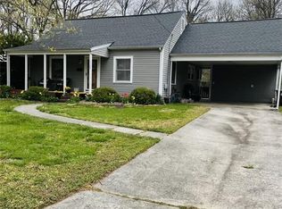 1124 Bridges Dr, High Point, NC 27262