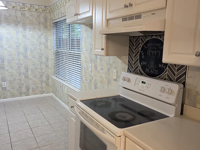 166 Parkview Rd — Photo 8