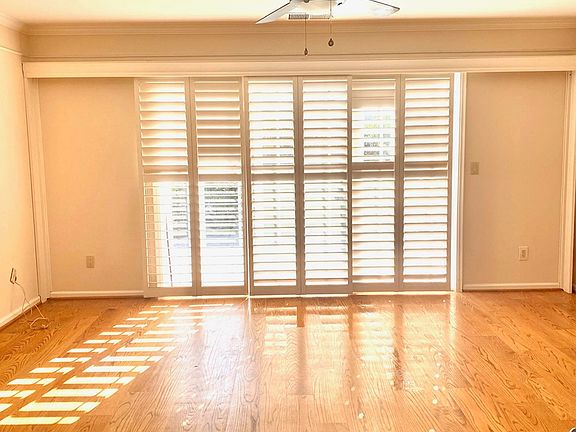 3rd image of 128 Birchbark Pl