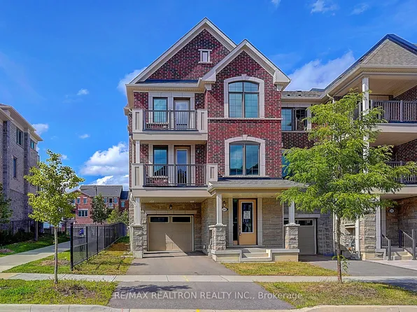 24 Thomas Frisby Jr Cres, Markham, ON L6C 3L1