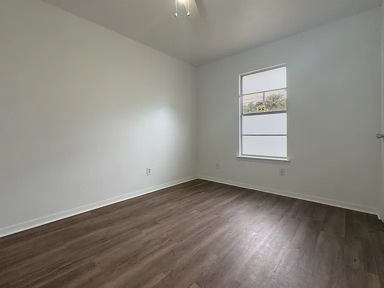 123 Cenizo St — Photo 26