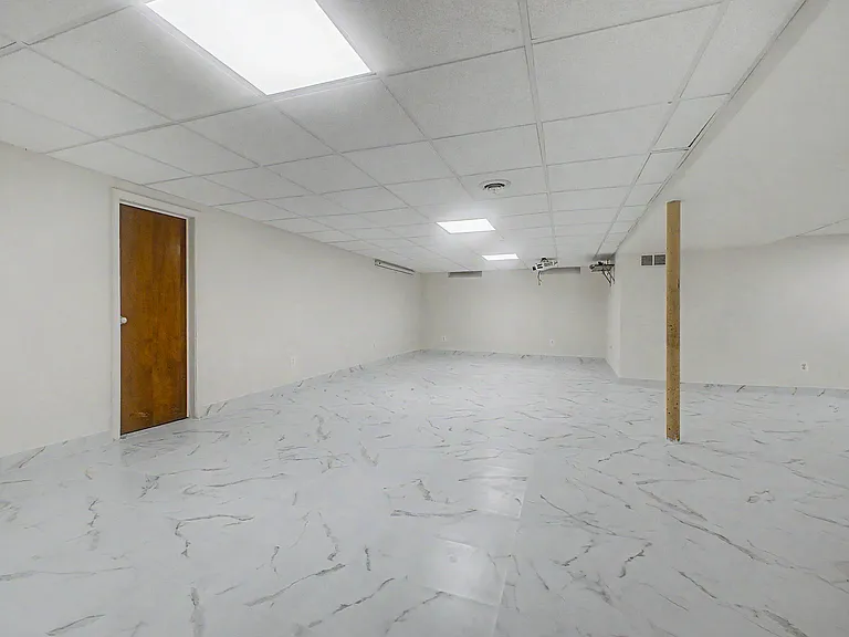 8108 Whitefield St — Photo 17