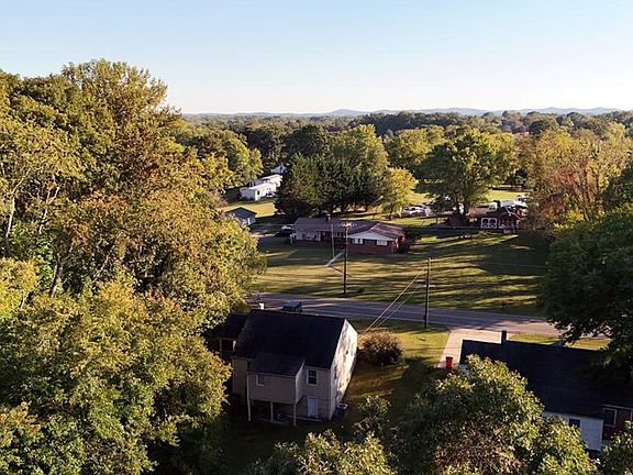 3rd image of 135 Old Toast Rd
