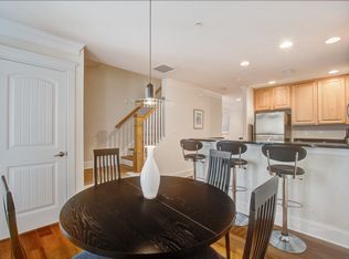 724 S Shelmore Blvd #203, Mount Pleasant, SC 29464