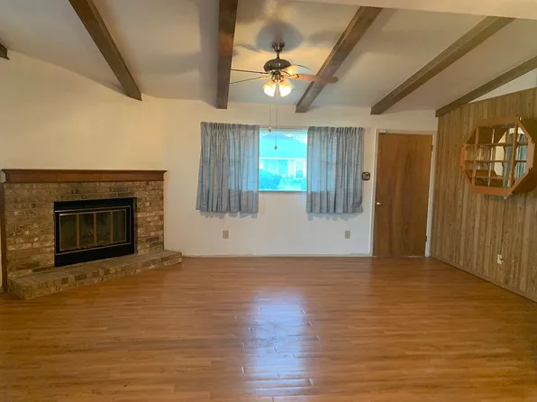 502 81st St, Lubbock, TX 79404