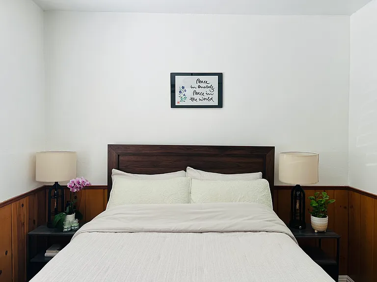 1080 Chateau Dr — Photo 1
