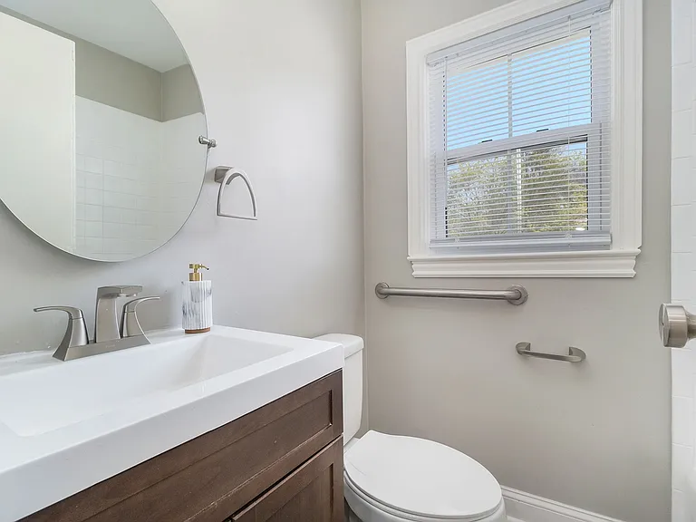 Westnedge Hills Apts — Photo 56