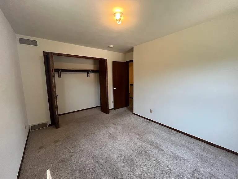 5308 Manitowoc Pkwy #1 — Photo 14