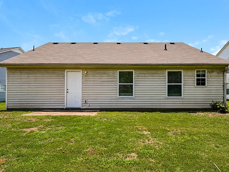 172 Marsh Glen Dr — Photo 19