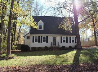 12317 Deerhurst Dr, Midlothian, VA 23113