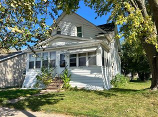 1630 Nebraska St, Oshkosh, WI 54902