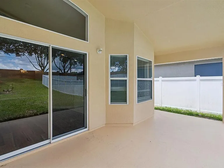 15723 Markham Dr — Photo 13