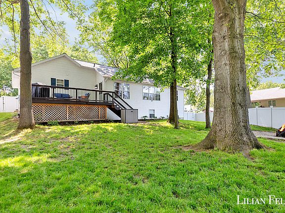 3rd image of 2474 Danton Dr SW