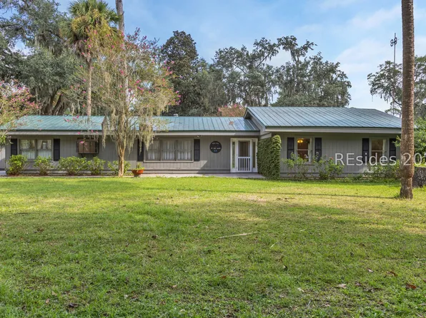 9 Palmetto Beach Dr, Bluffton, SC 29910