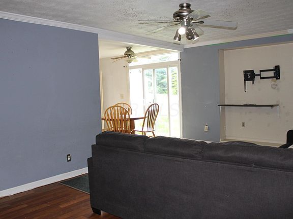 3rd image of 7347 David Ave