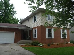 2214 Coldspring Rd, Crown Point, IN 46307