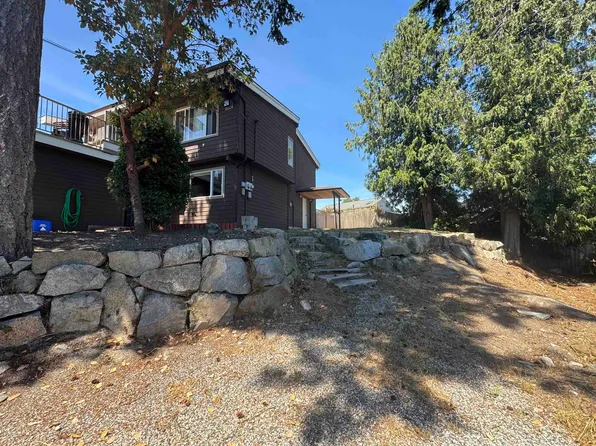 5457 Carnaby Pl, Sechelt, BC V7Z 0M3