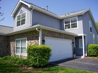 200 Grandview Ct, Algonquin, IL 60102