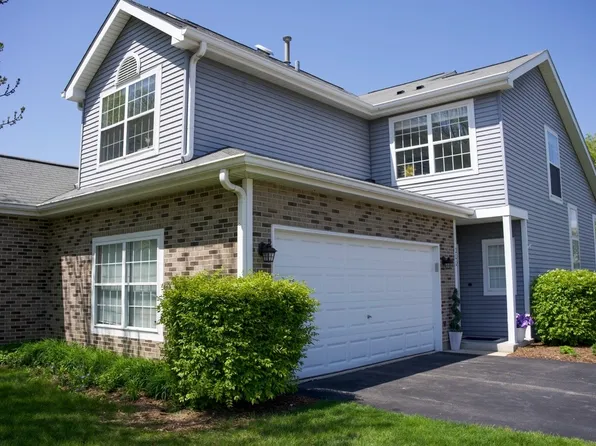 200 Grandview Ct, Algonquin, IL 60102
