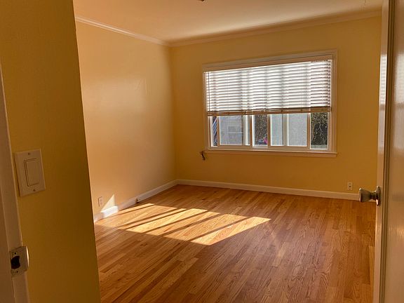4th image of 339 Niagara Ave