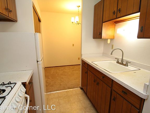 5th image of 2545 N Cramer St APT 205
