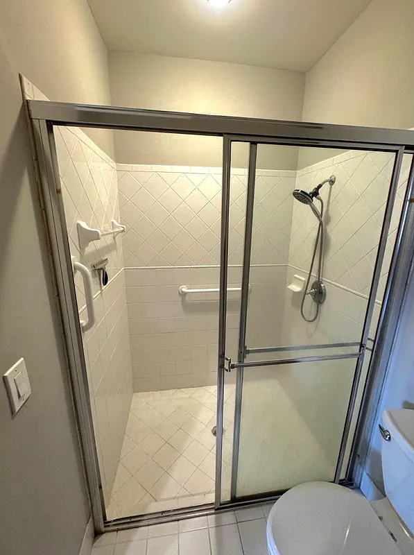 3 bed, 2.5 bath, 1816 sqft, $4,000 — Photo 3
