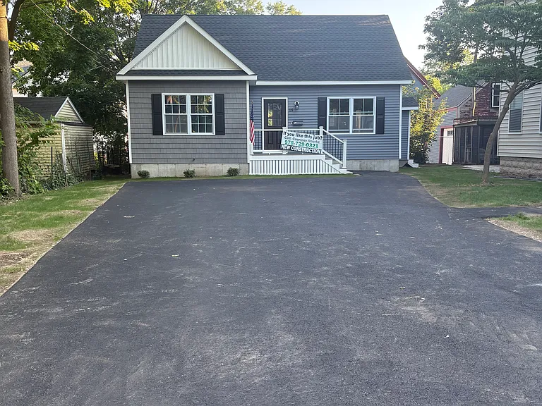 18 Upham St #B — Photo 1