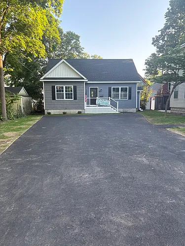 18 Upham St #B Photo 1