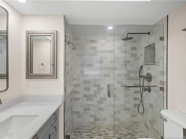 125 Ocean Ave #506 — Photo 20