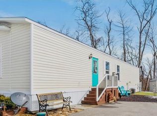 152 Williamsburg Rd, Imperial, PA 15126