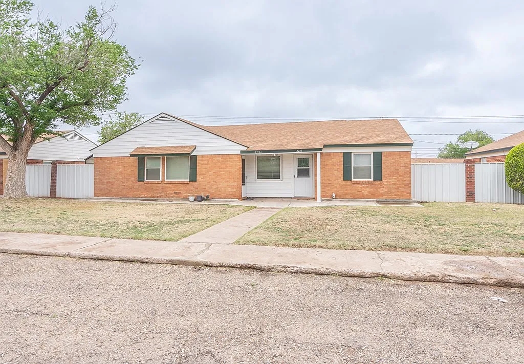 Building Photo - 3210 W Kansas Ave