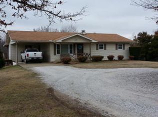 5765 N Wooded Hills Rd, Harrison, AR 72601