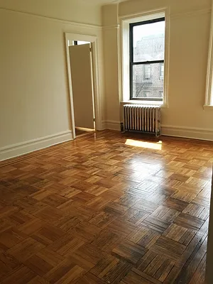 Rented by Lang Realty LLC | media 9