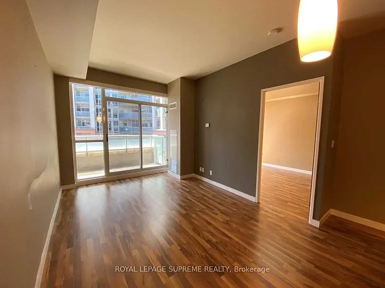 1005 King St W #703 — Photo 10