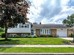 438 Clearview Rd, Hanover, PA 17331