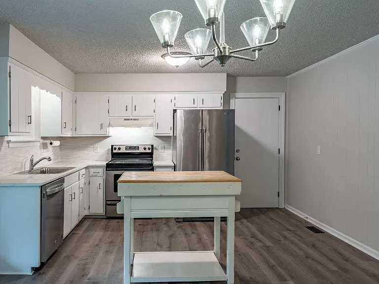 207 Whitnel Dr — Photo 16