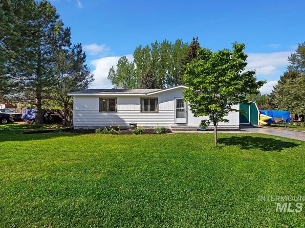 451 Calico St, Hansen, ID 83334