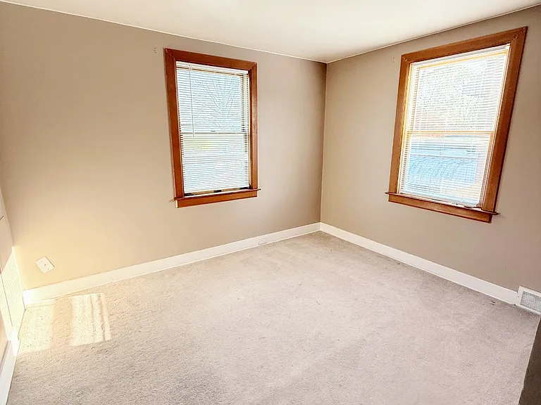 3421 Rebecca St — Photo 8