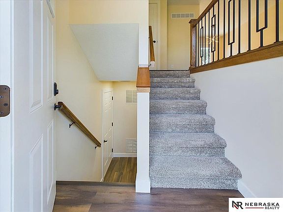 2nd image of 2031 W Cove Ct