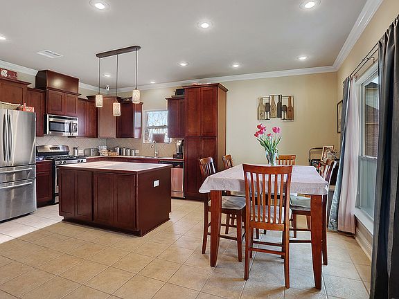 4th image of 42160 Bald Eagle Ave