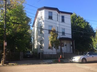 21 Thorndike St, Everett, MA 02149