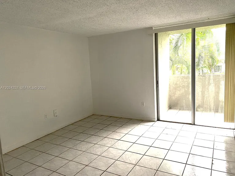 10000 NW 80th Ct #2225 — Photo 7