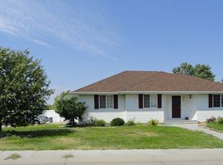 2476 Dawn Dr, Sidney, NE 69162