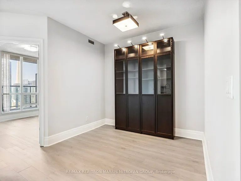 16 Yonge St #3808 — Photo 37