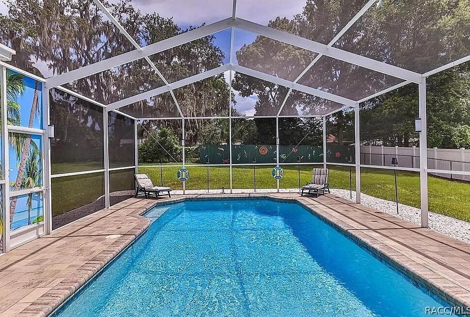 1st image of 5904 W Meadowpark Ln