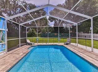5904 W Meadowpark Ln, Crystal River, FL 34429