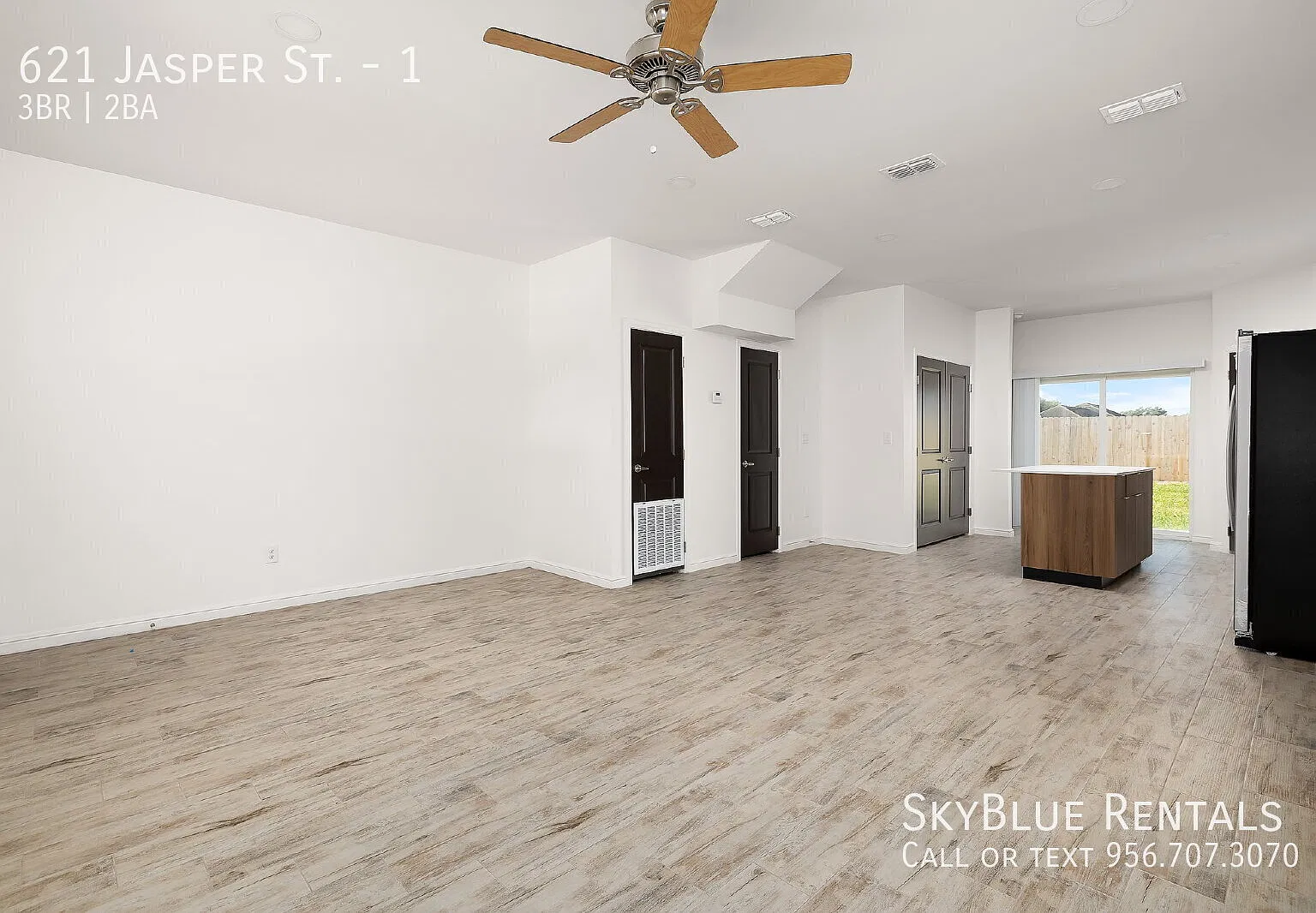 "Charming 3-Bedroom Townhouse with 2 Baths in Prime Edinburg Location 621 Jasper St." — Photo 3