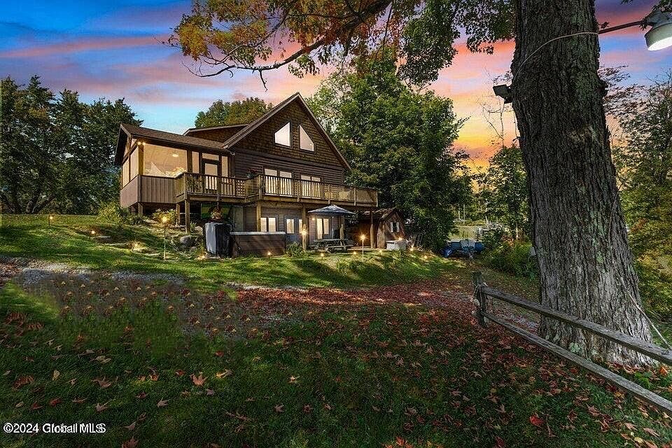 1st image of 17 Elm Tree Court