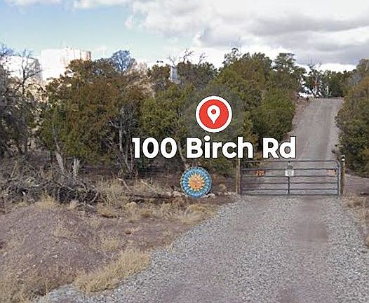 Driveway to upper level 